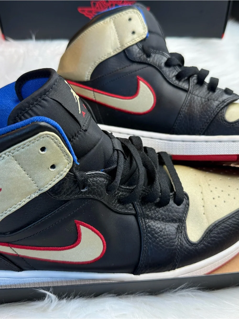 Jordan Low-Top Sneakers Black Blue